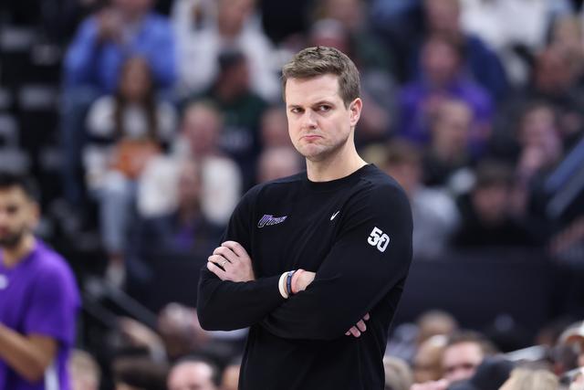 周琦25+13广东逆转天津 王睿泽25分青岛胜山东