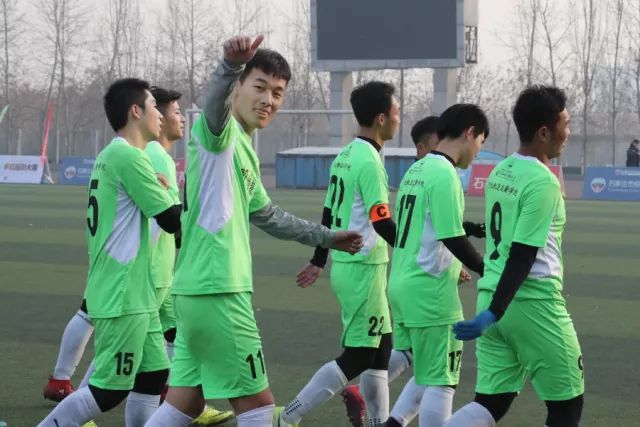 阿德巴约30+11热火胜步行者 活塞送猛龙6连败